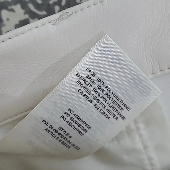 Aritzia Wilfred The Melina Birch High Rise Faux Leather Cropped Pant - Picture 14 of 16